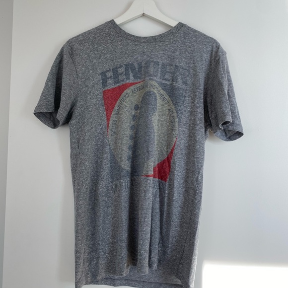 2 Lucky Brand Vintage T-Shirt (S) - Picture 6 of 8